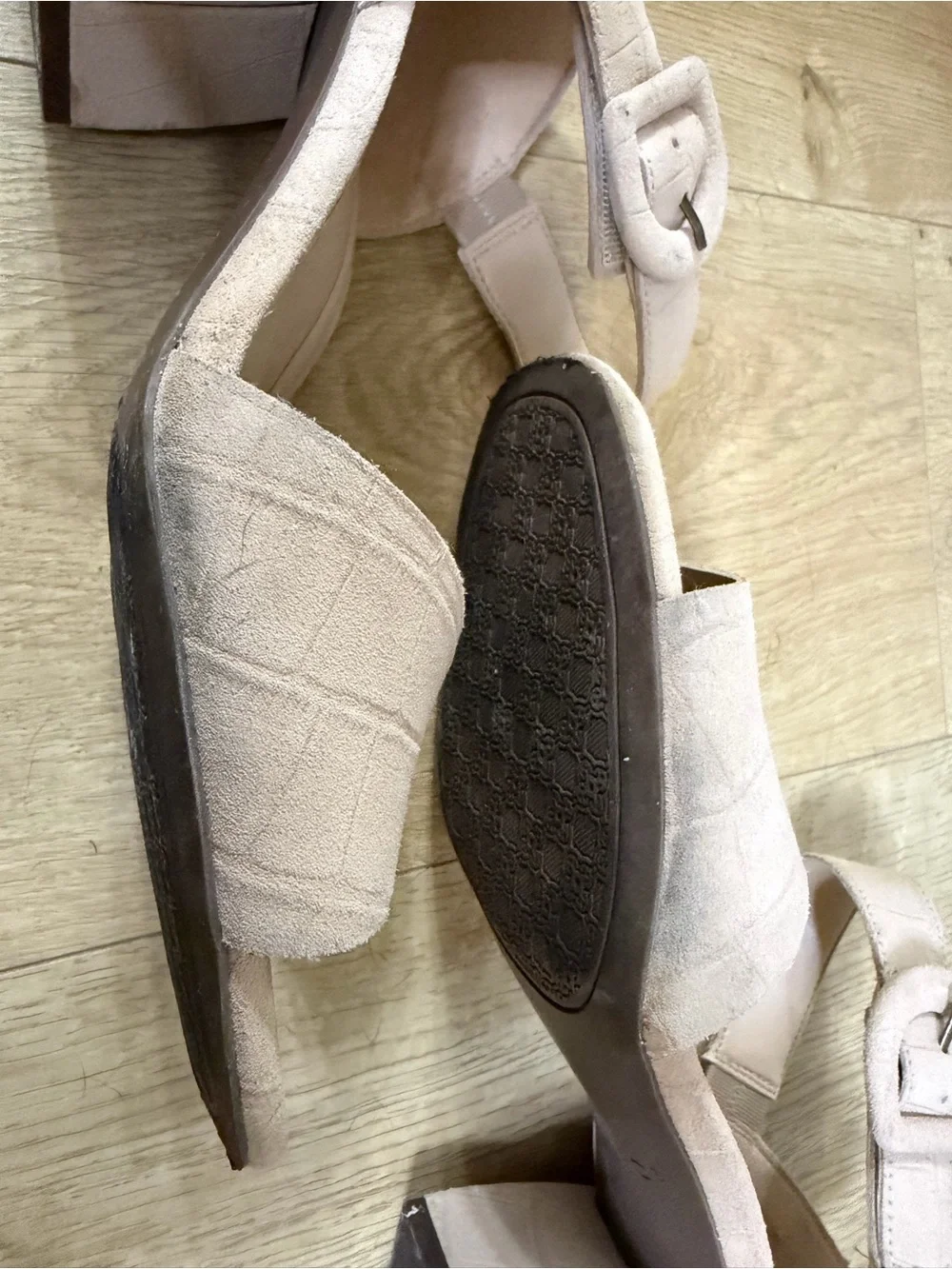 Vionic stylish sandals